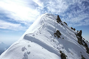 Climbing-DarAbad Peak-1402